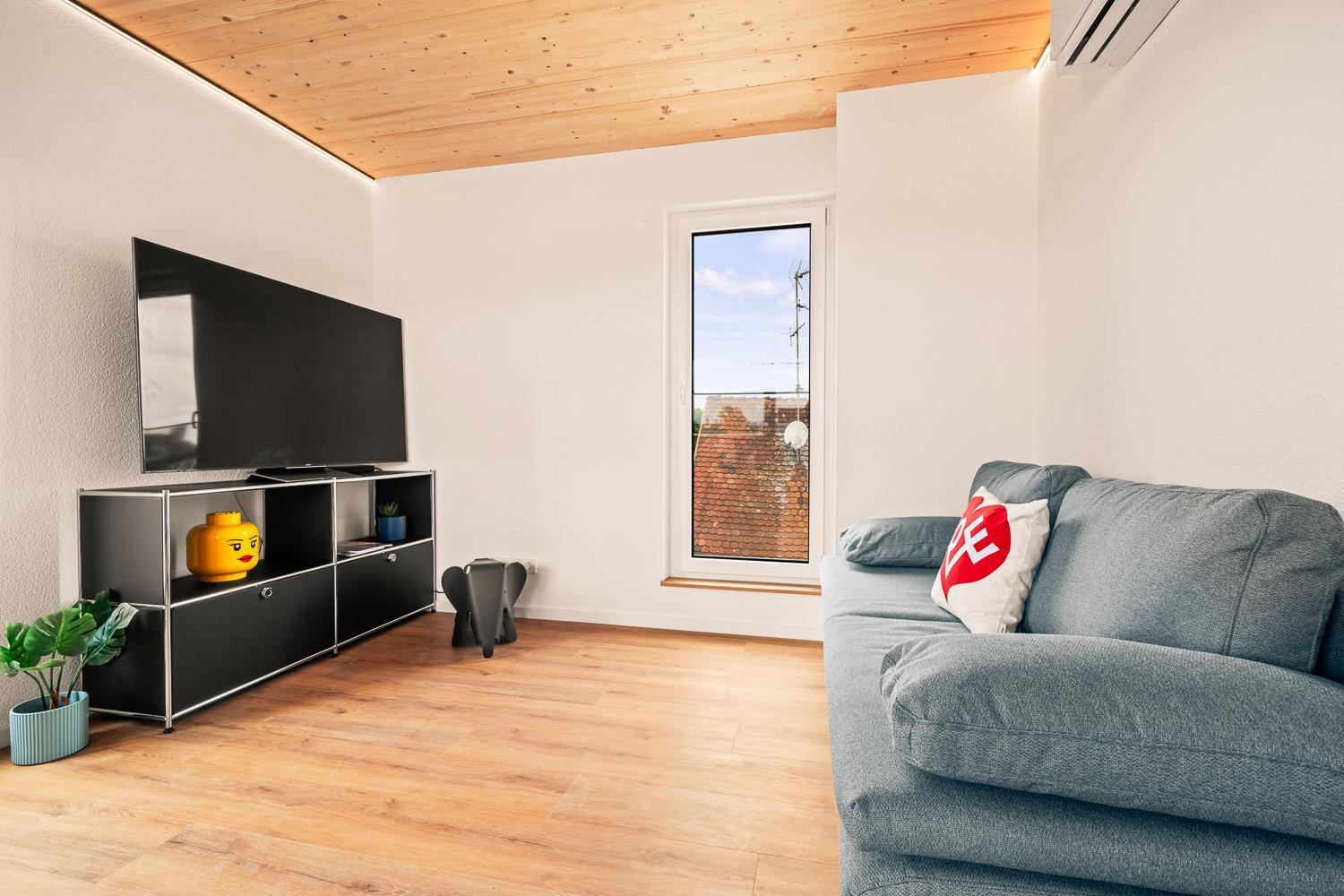 Penthouse Mit Traumhafter Terrasse Klimatisiert Apartment Friedrichshafen Luaran gambar